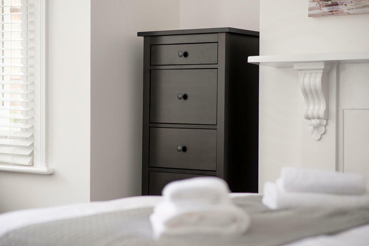 Flat A - Spacious Ground Floor, 1 Bedroom Apartment In Central Southsea, Portsmouth Esterno foto